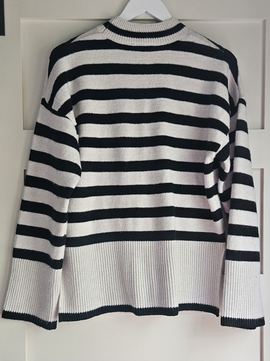 Vici Sweaters - Vici Black and White Striped Turtleneck Sweater Sz Small